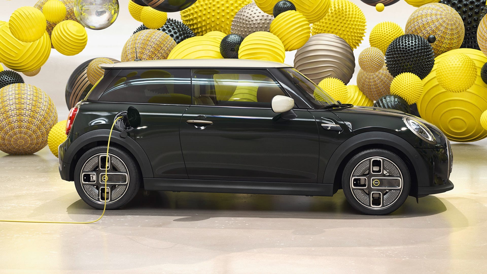 MINI Cooper SE Resolute Edition - exterior - side view